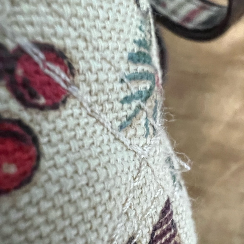 Longaberger Small Tote - Picture 5 of 16